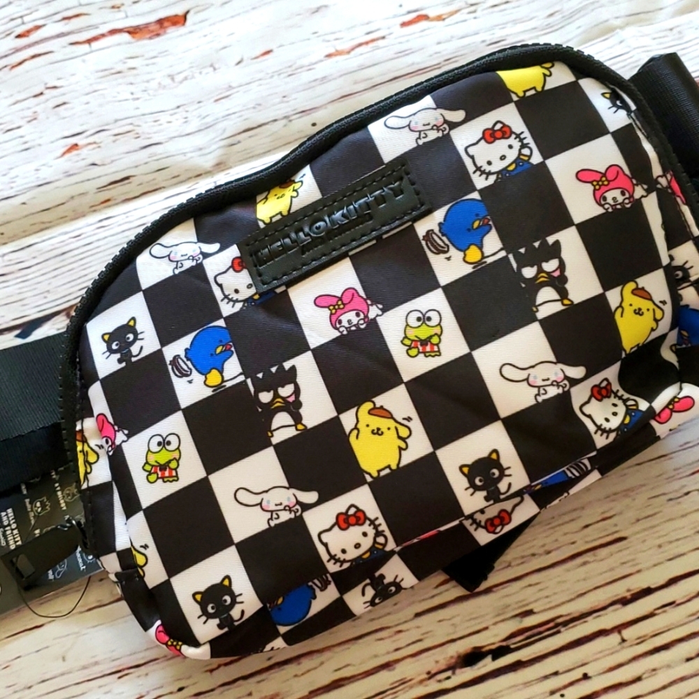 🆕️ CUTE SANRIO HELLO KITTY & FRIENDS BLACK BELT BAG 🖤🤍